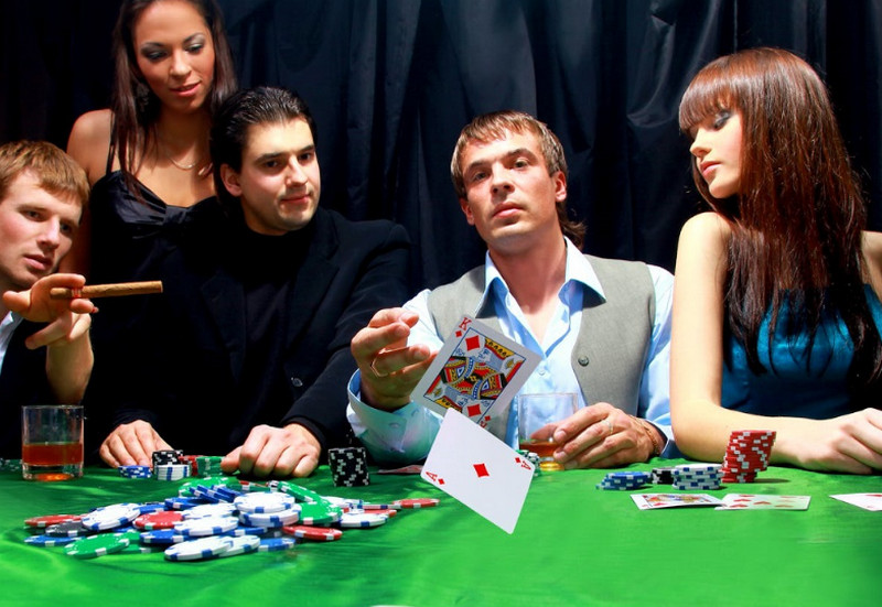 Cách phân loại người chơi Poker hiện nay và cách đối phó