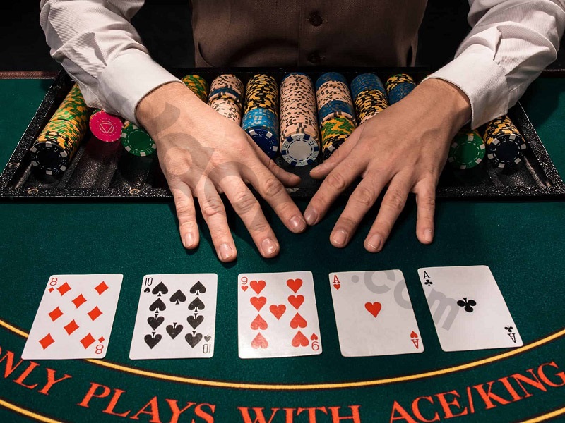 khắc biệt giữa poker và xì tố